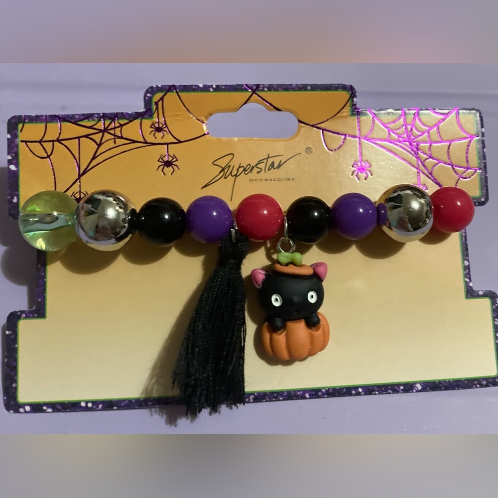 NWT Halloween Beaded Stretch Bracelet with Cat Pumpkin Charm